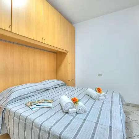 Leonardo House Garden Center - Happy Apartman *